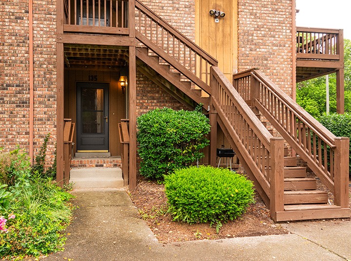 135 Brooke Castle Dr