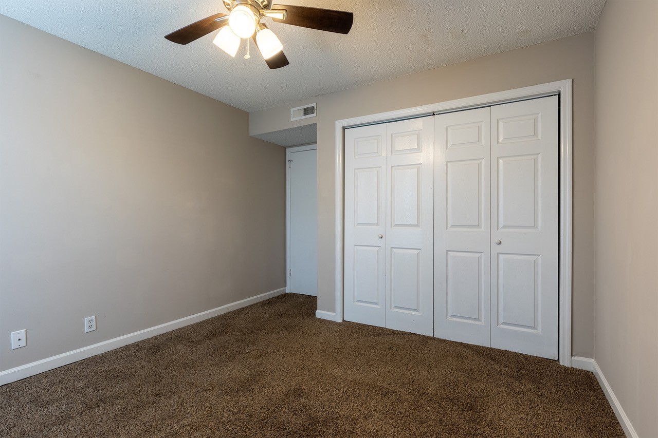 135 Brooke Castle Dr