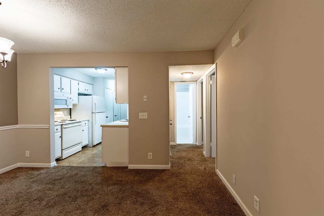 135 Brooke Castle Dr