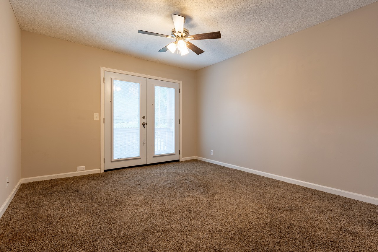 135 Brooke Castle Dr