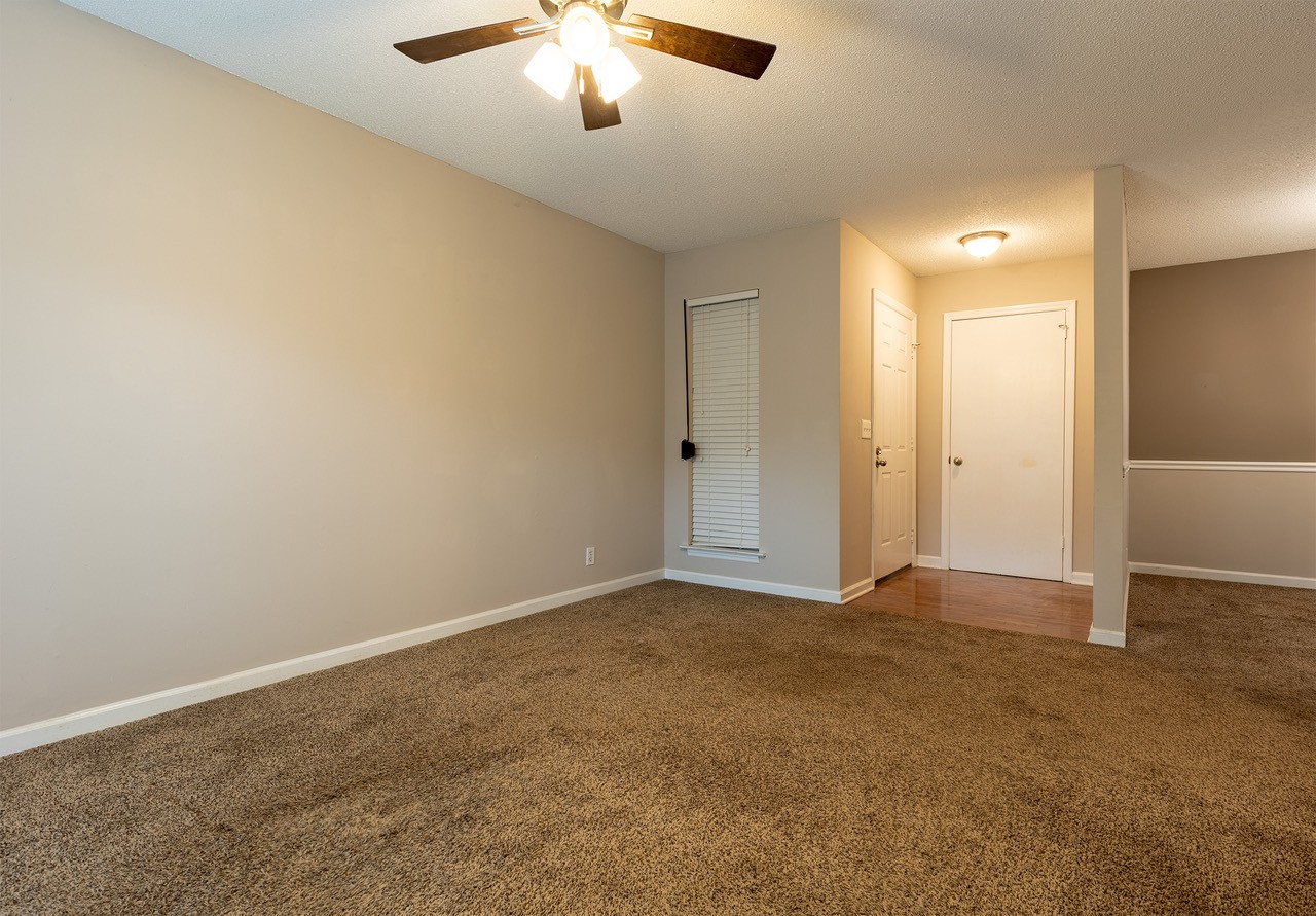 135 Brooke Castle Dr