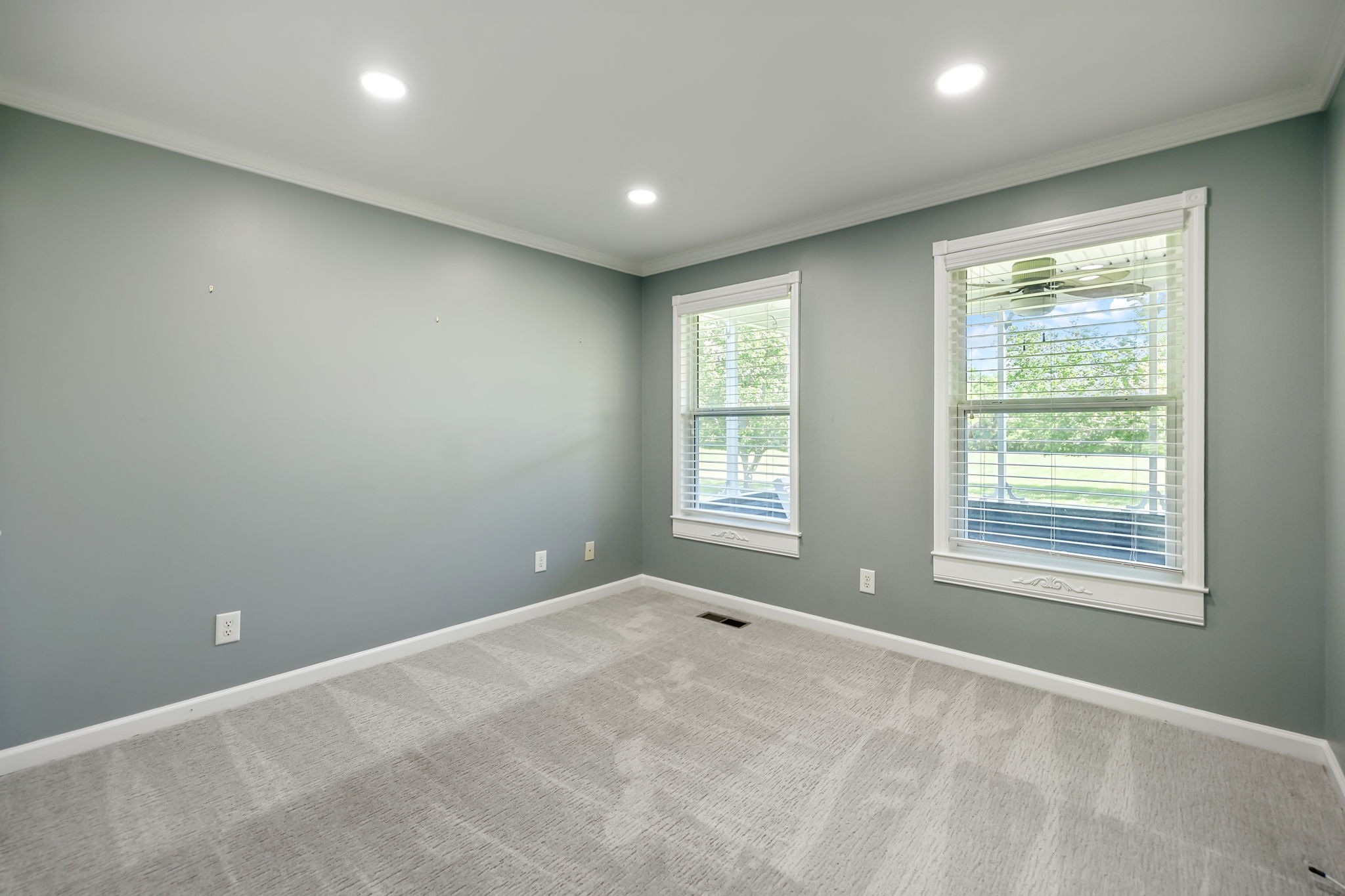 307 Karlee Dr