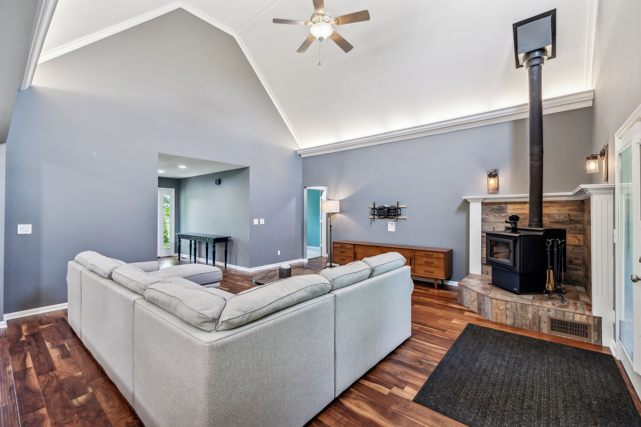 307 Karlee Dr