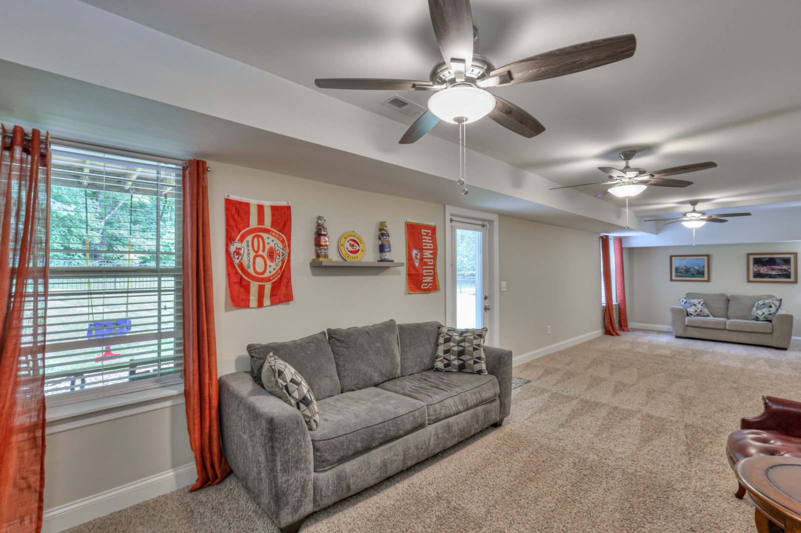 819 Tanager Pl