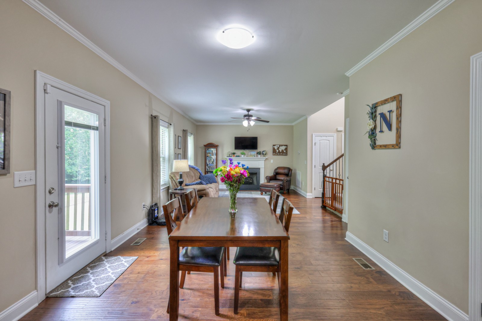 819 Tanager Pl