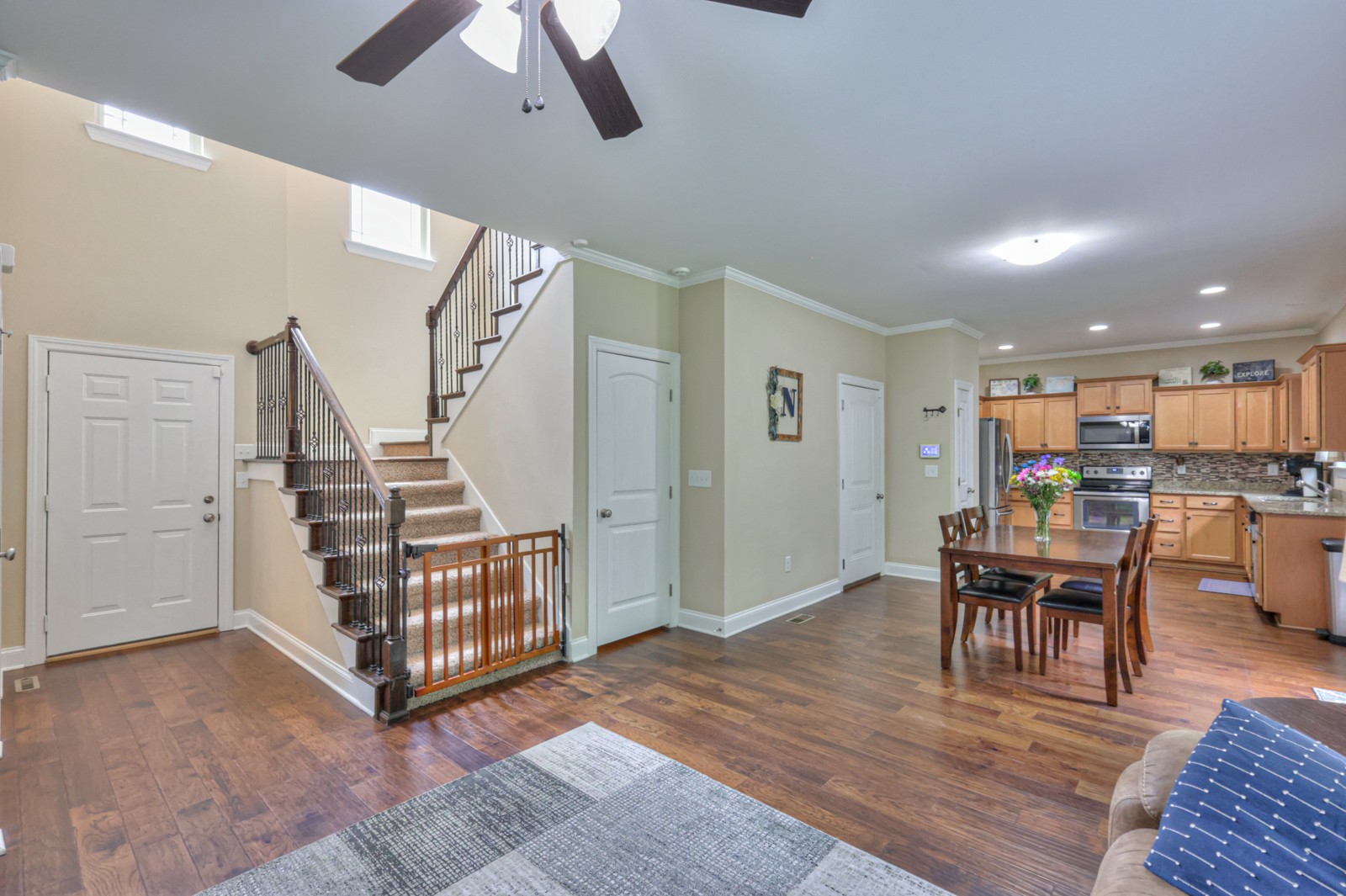 819 Tanager Pl