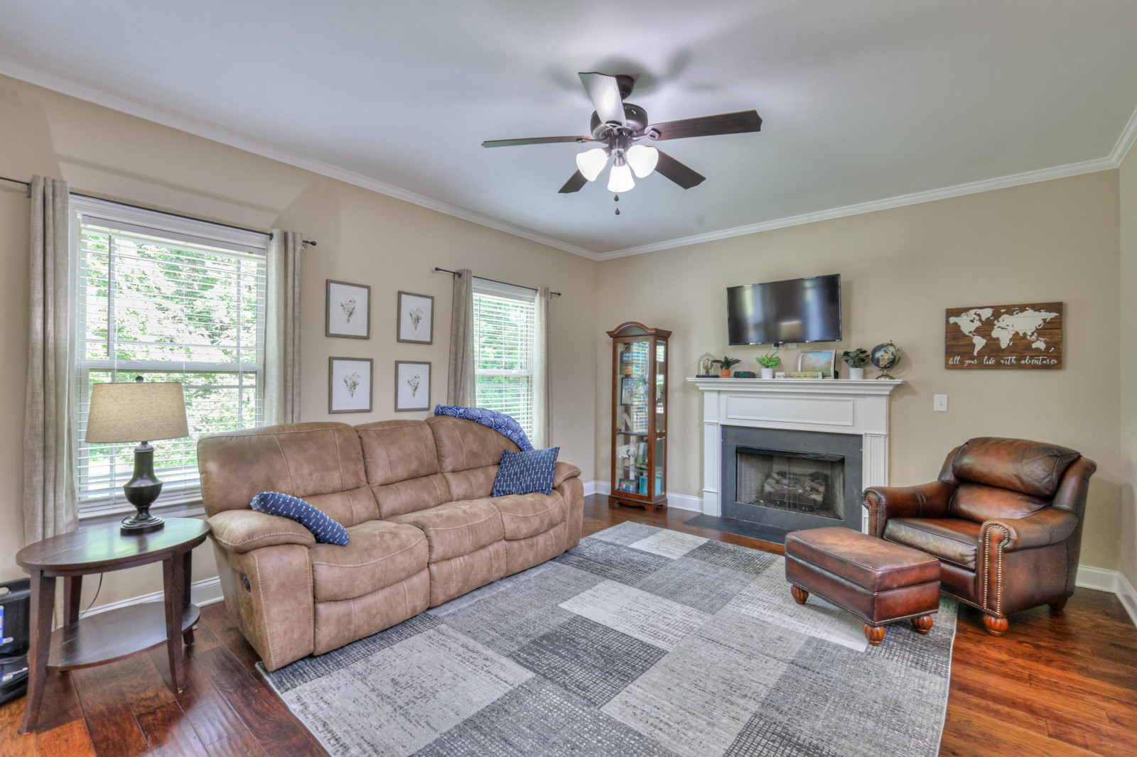 819 Tanager Pl