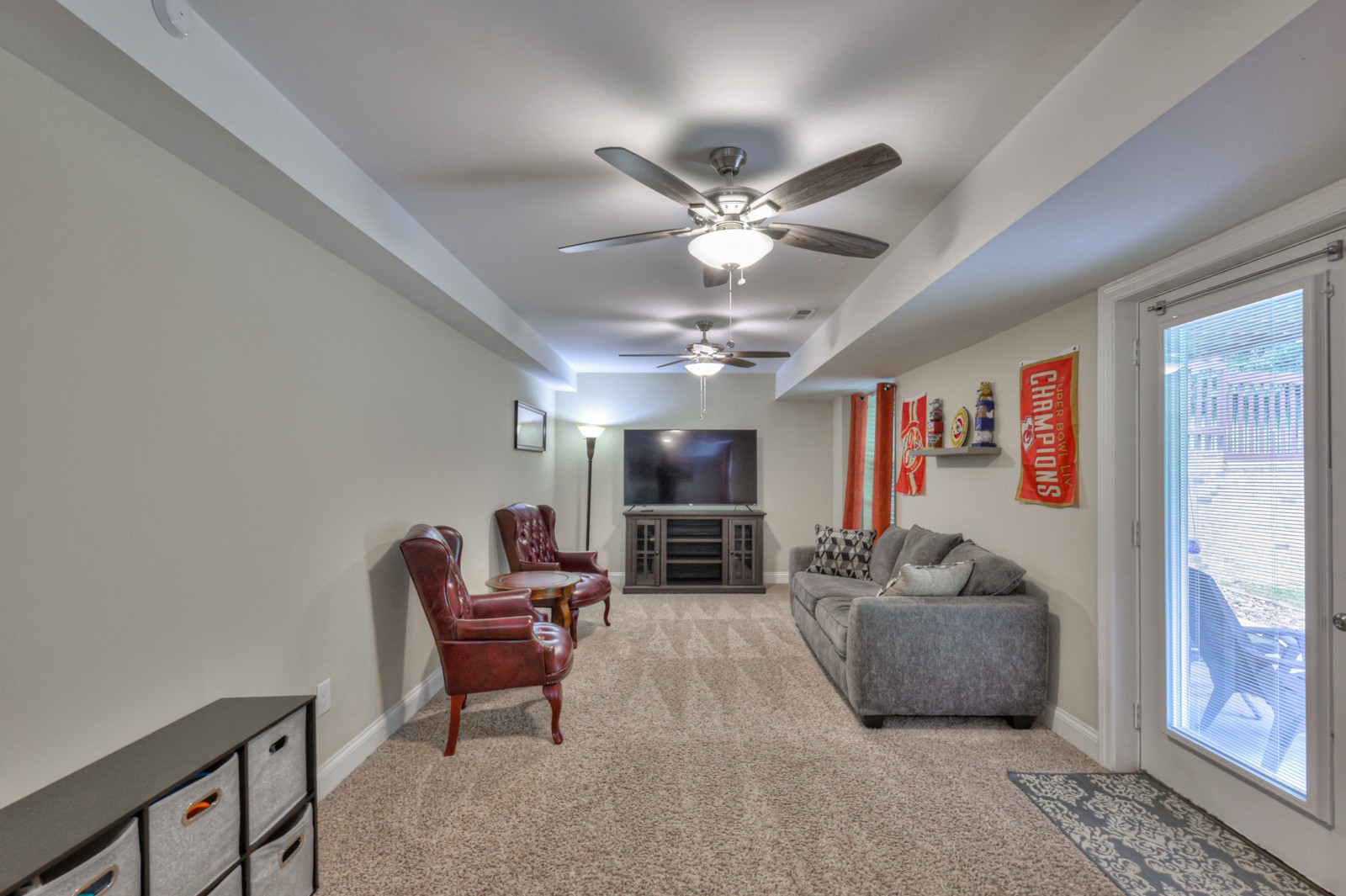 819 Tanager Pl