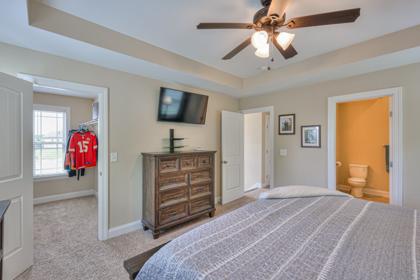 819 Tanager Pl