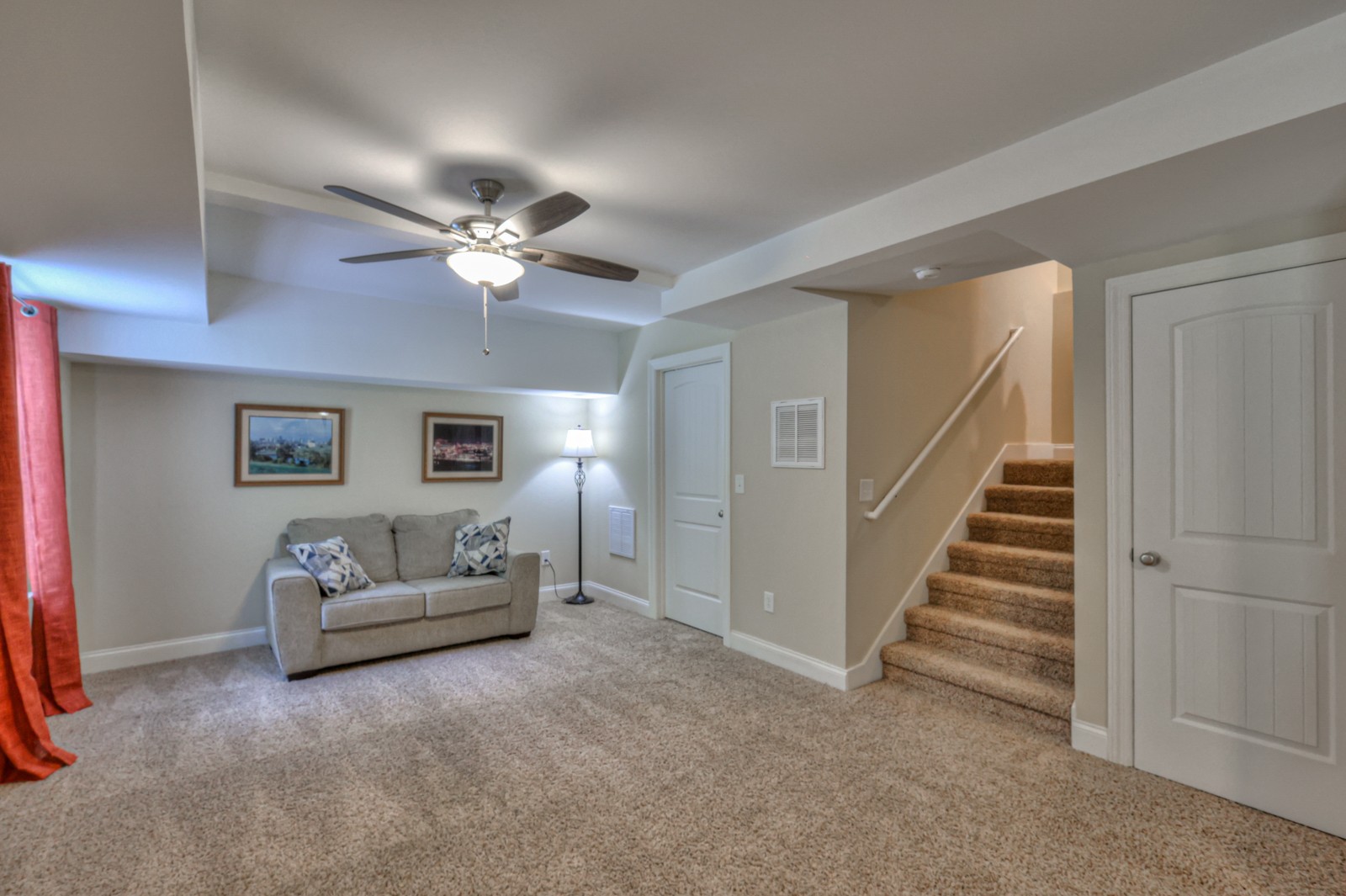 819 Tanager Pl