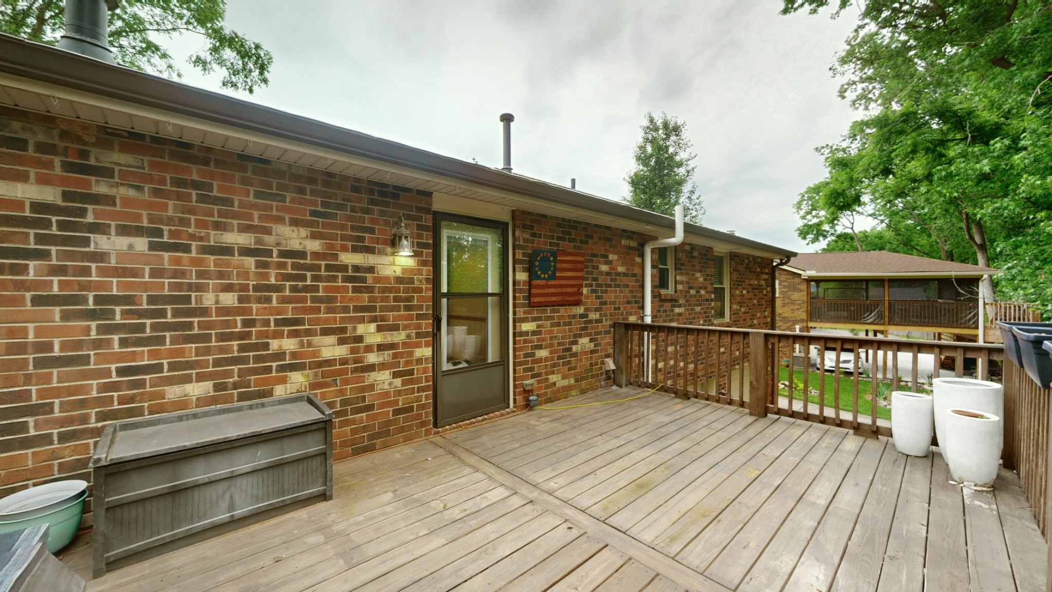 733 Albany Dr