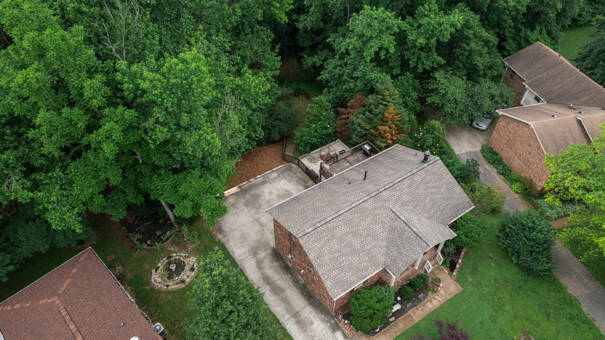733 Albany Dr