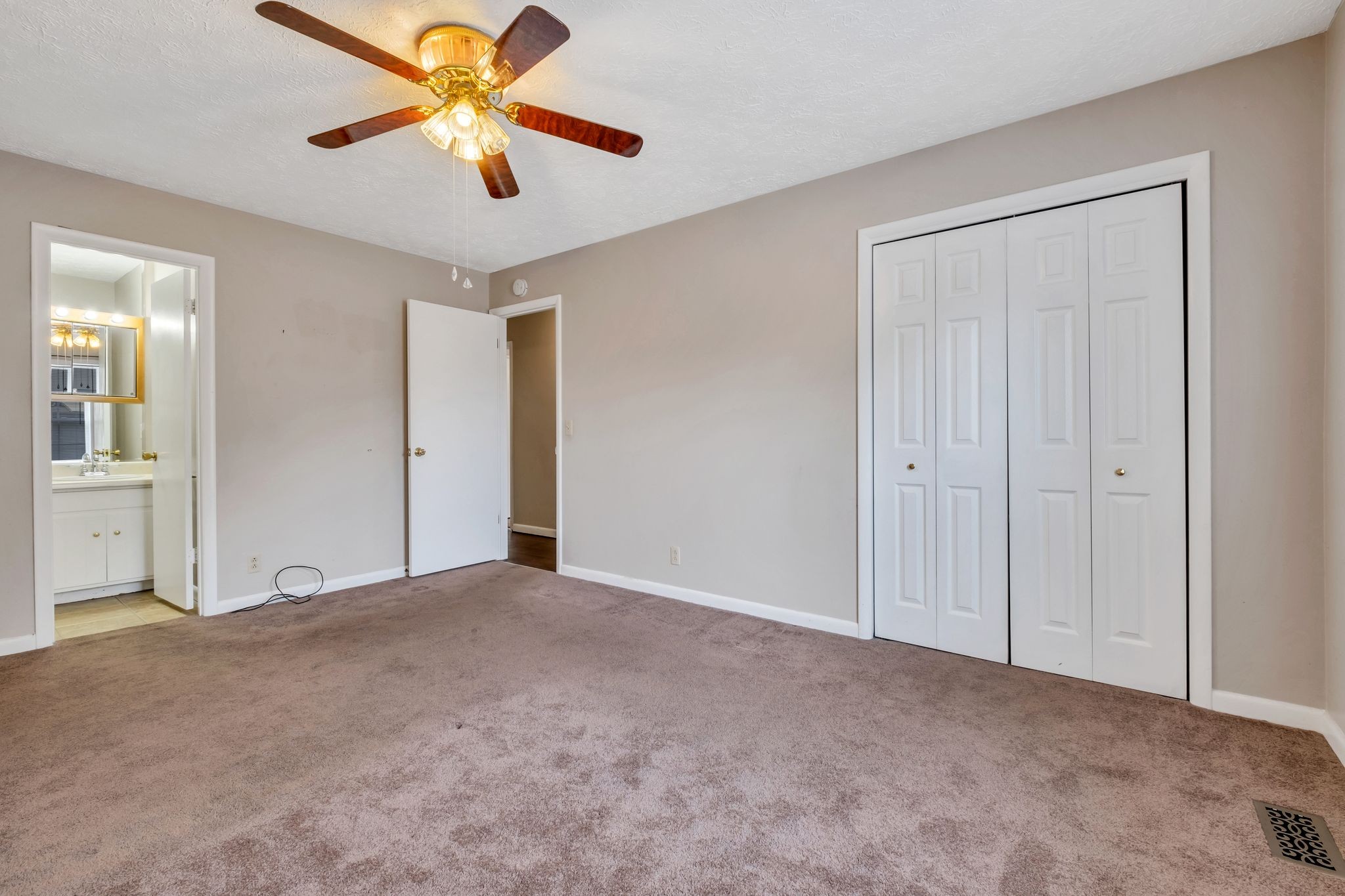 856 Norwalk Dr