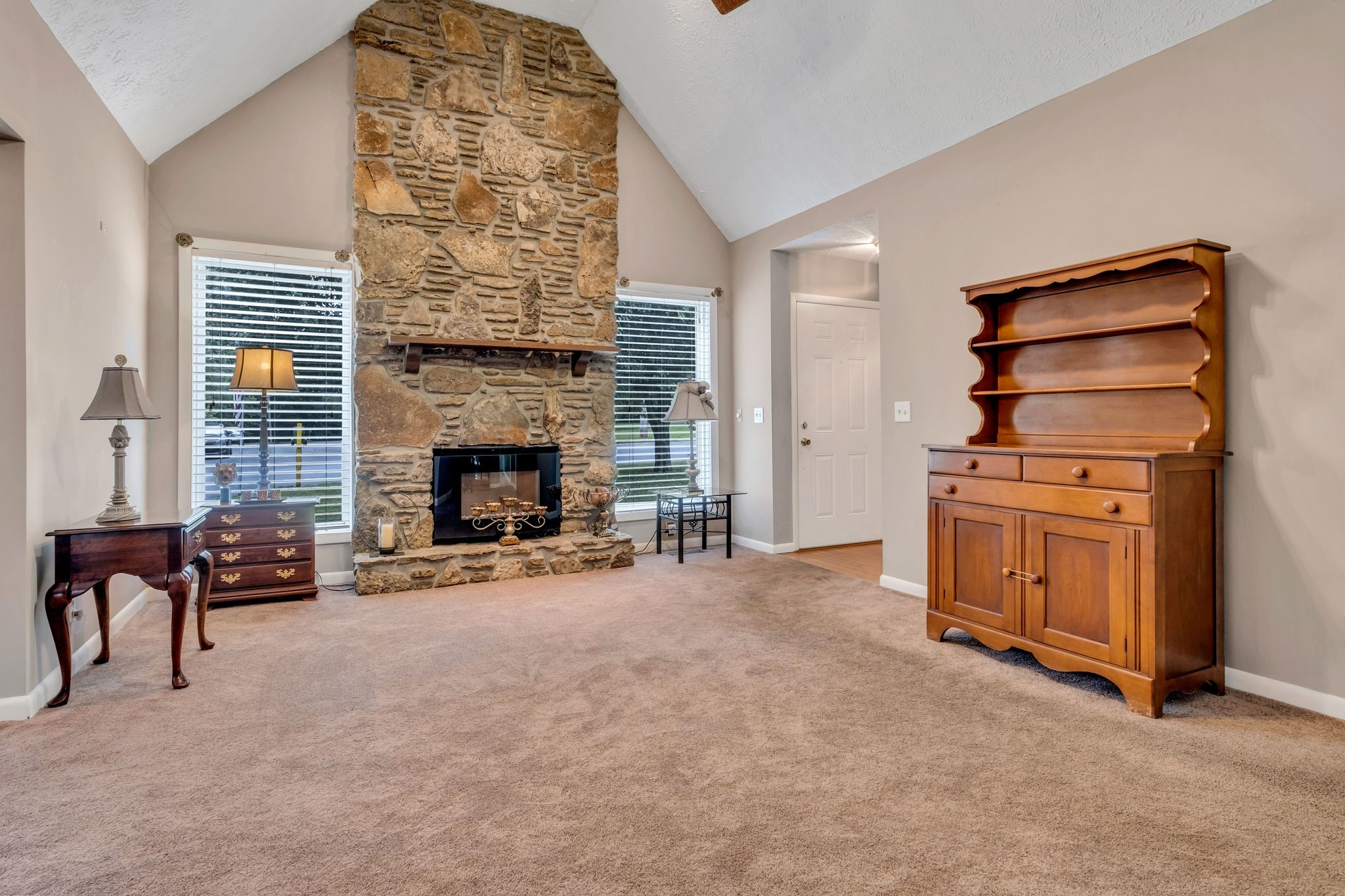 856 Norwalk Dr