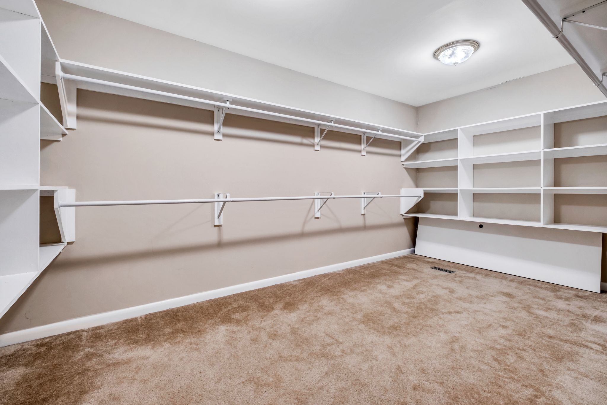 856 Norwalk Dr