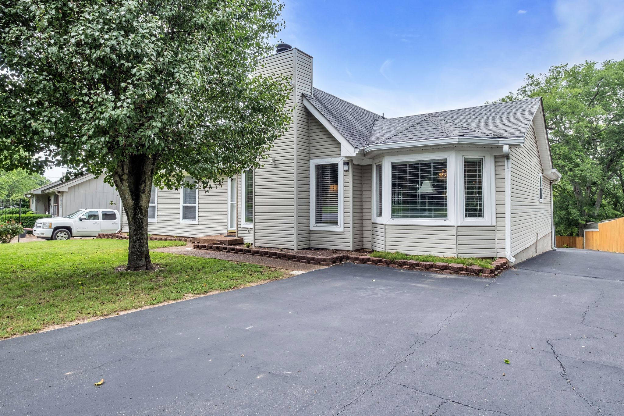 856 Norwalk Dr