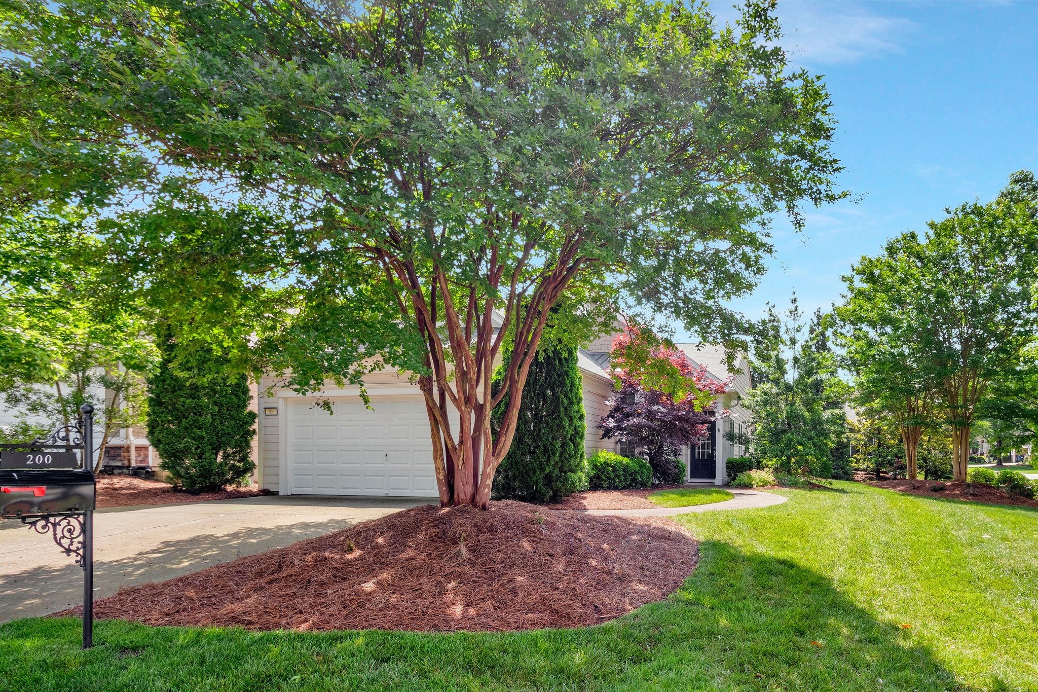 200 Antebellum Ln