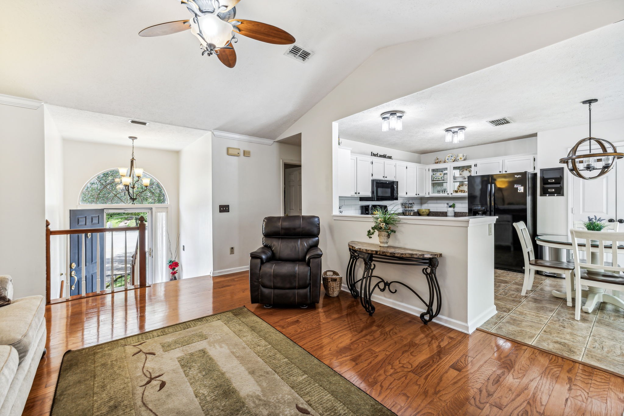 1012 Grasshopper Cir