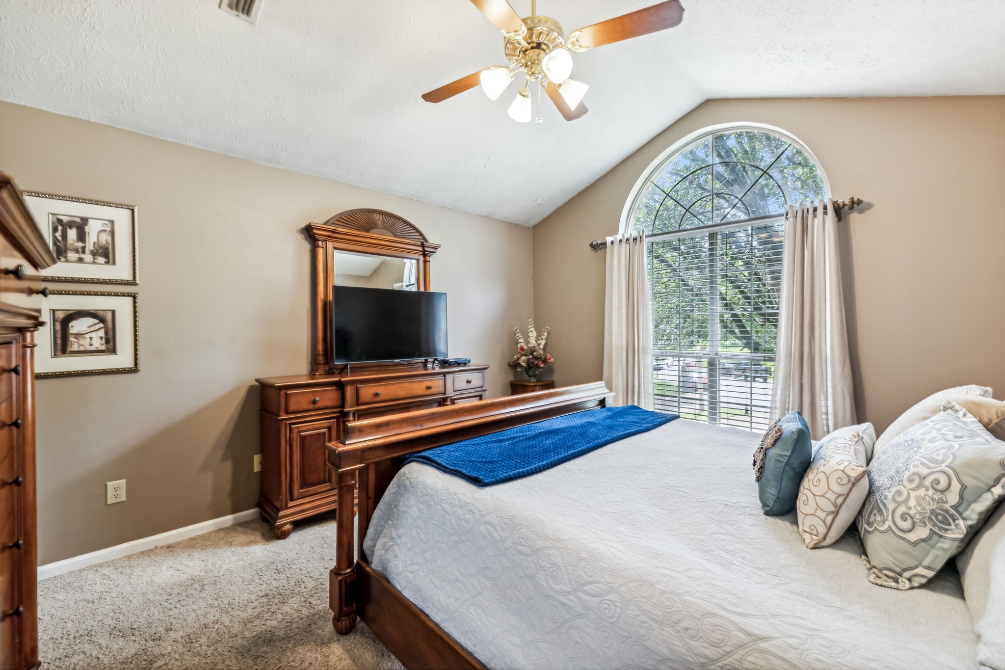 1012 Grasshopper Cir