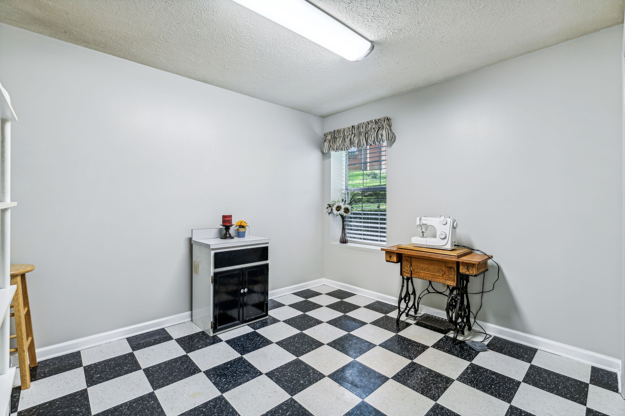 1012 Grasshopper Cir