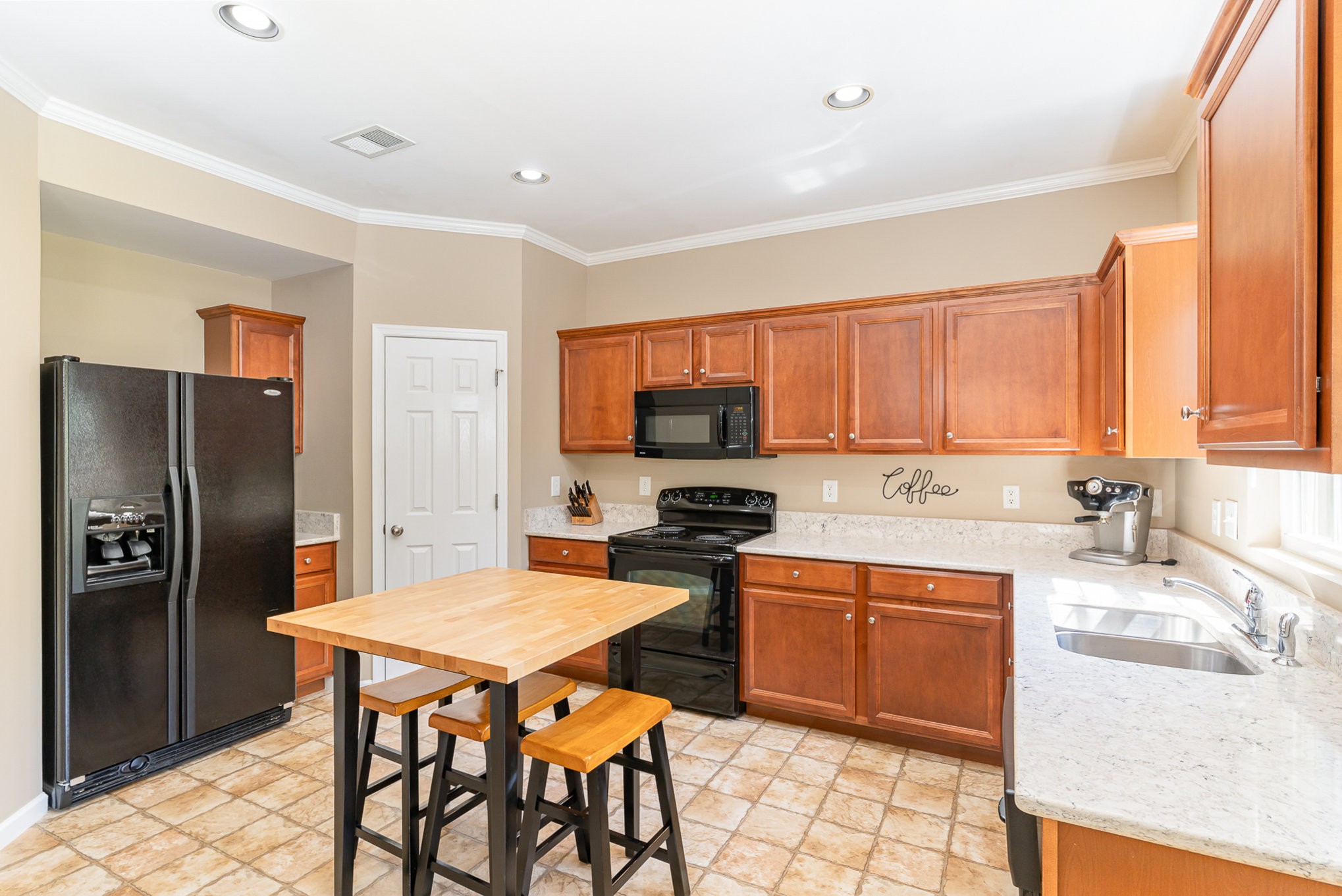 1014 Solomon Ln