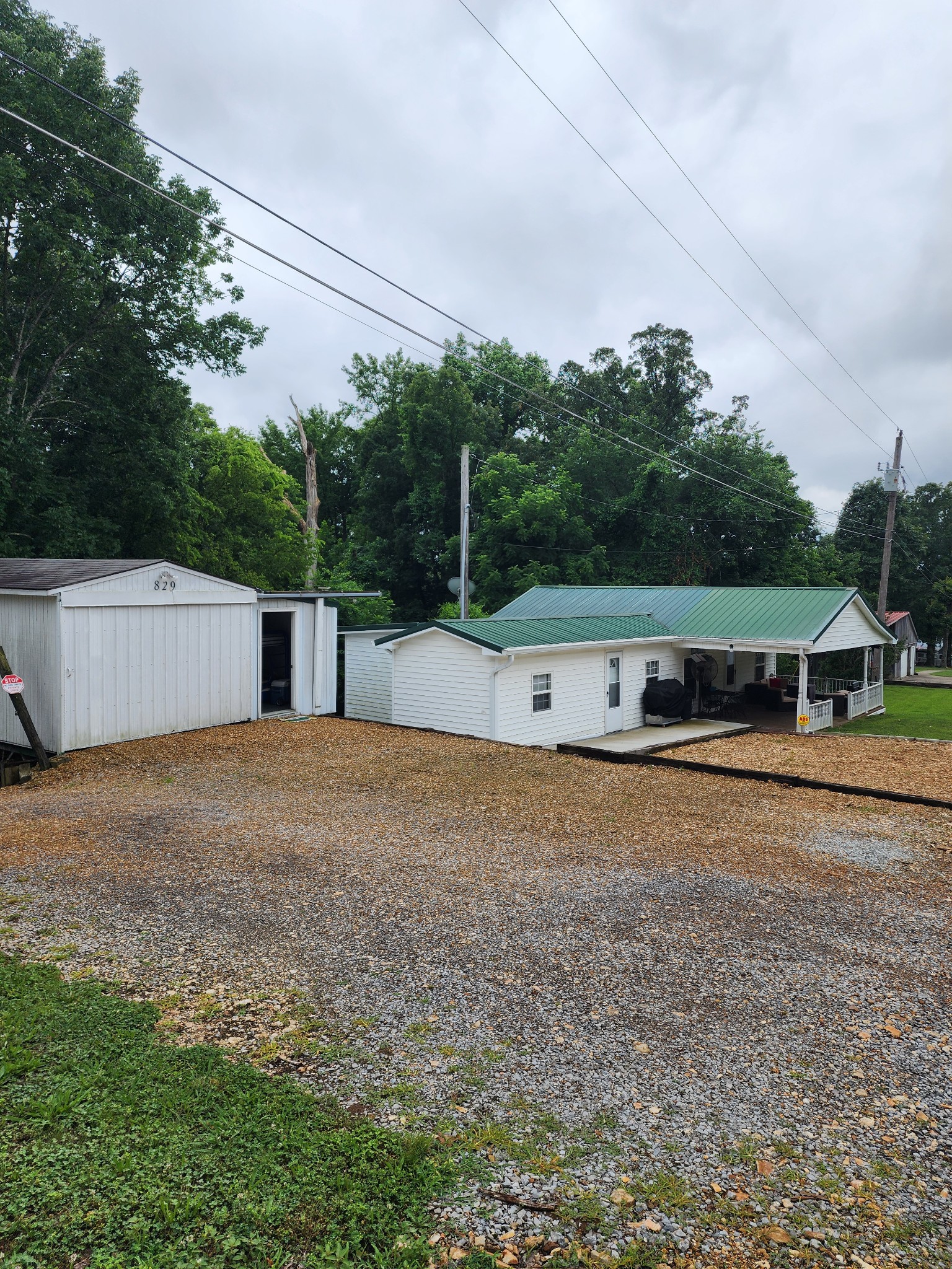 829 Brownfield Rd
