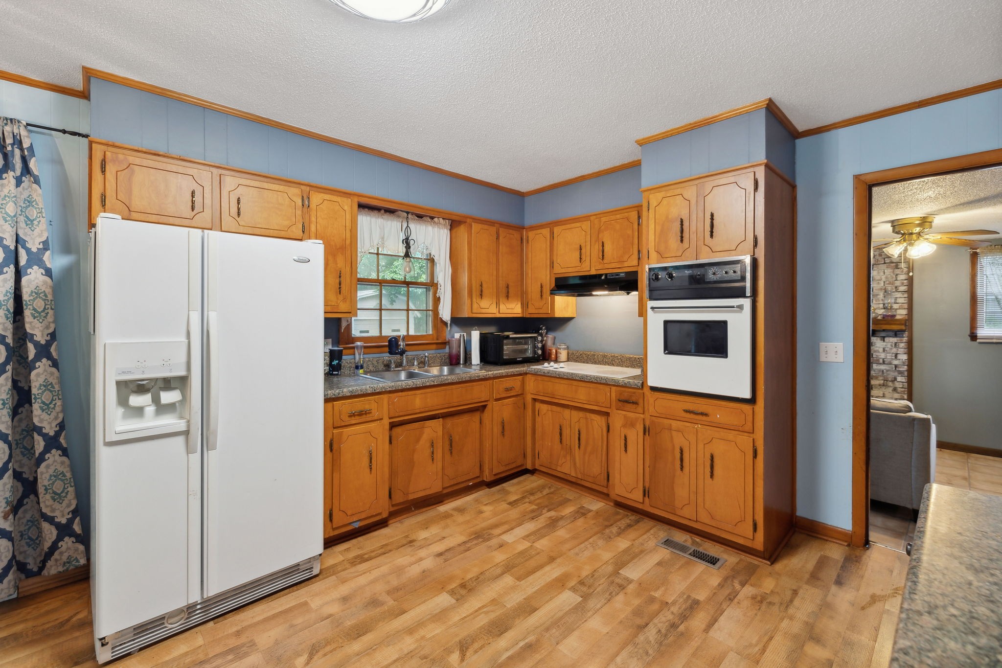 509 Crestwood Dr