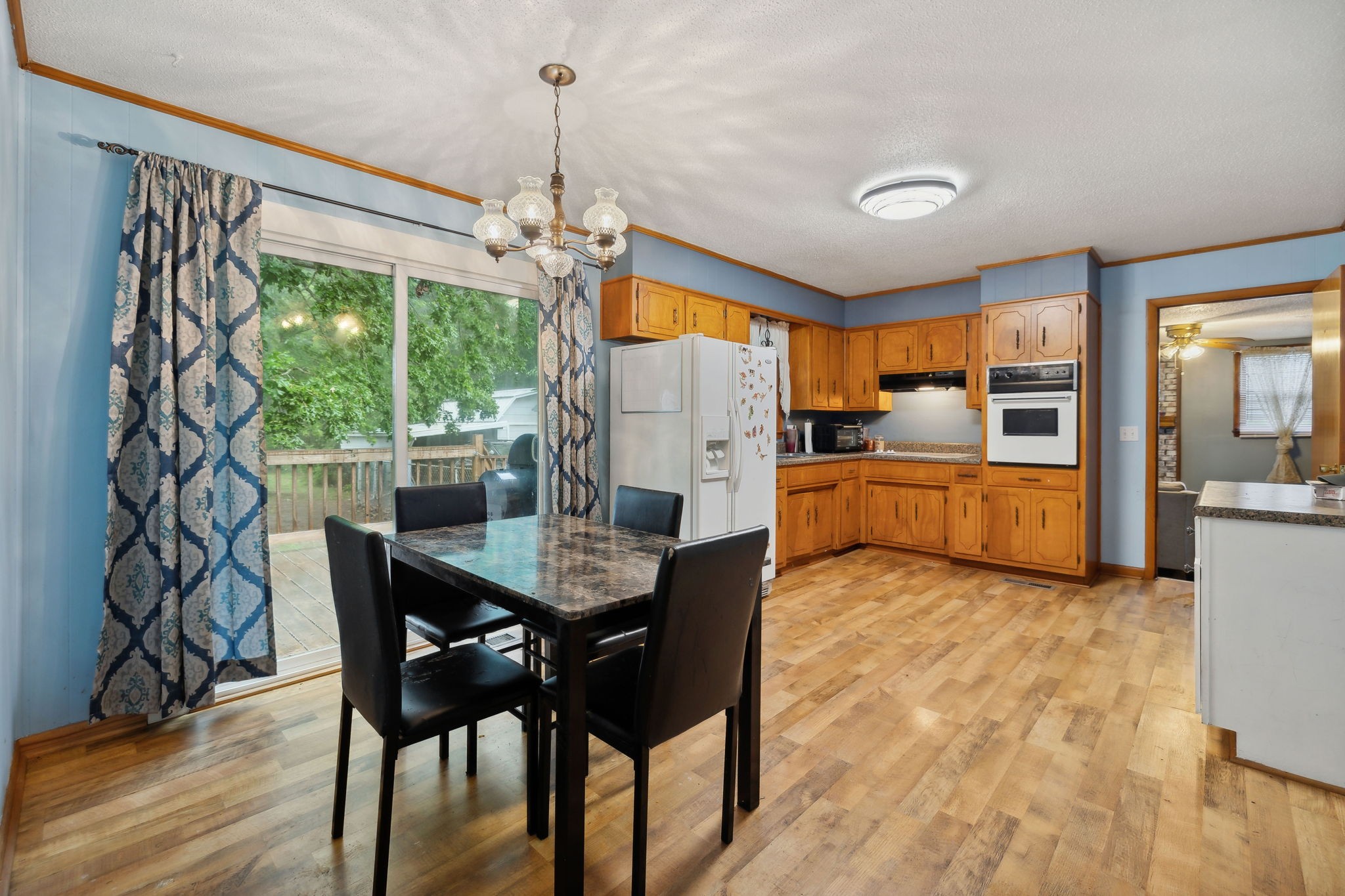 509 Crestwood Dr