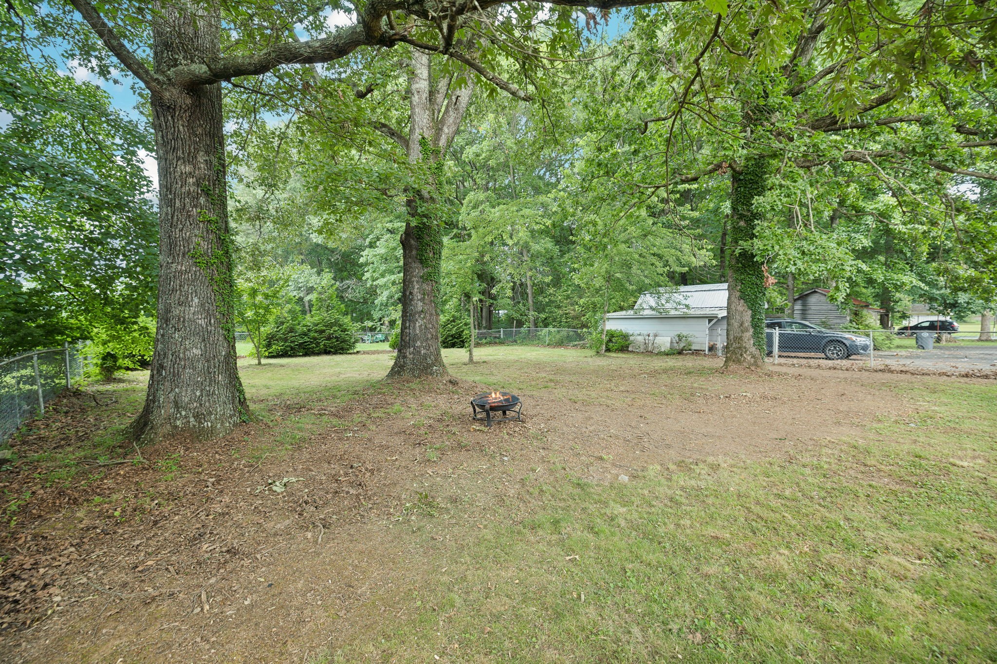 509 Crestwood Dr