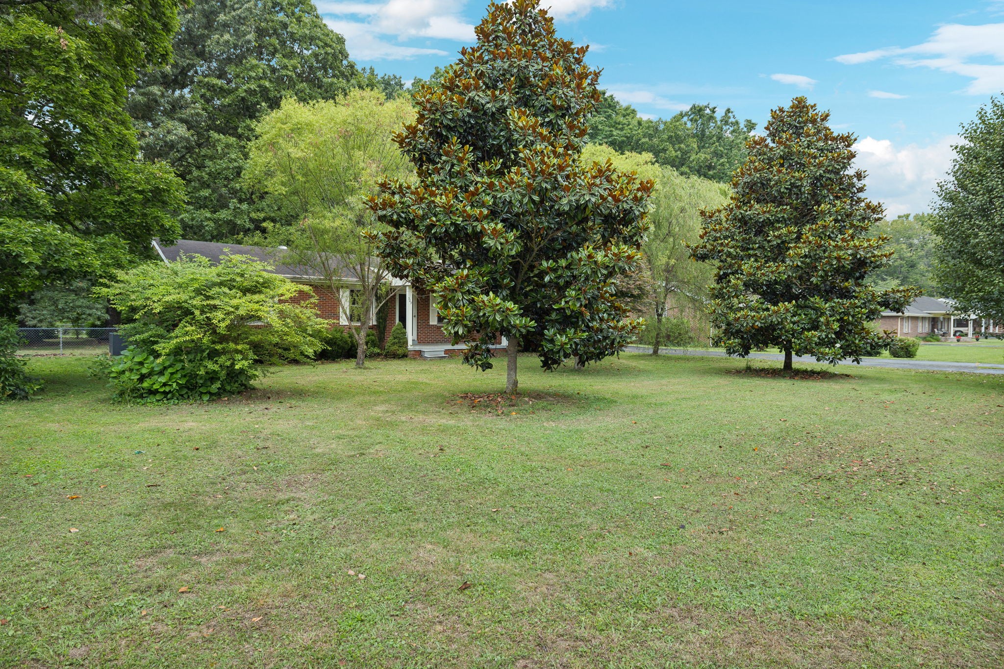 509 Crestwood Dr