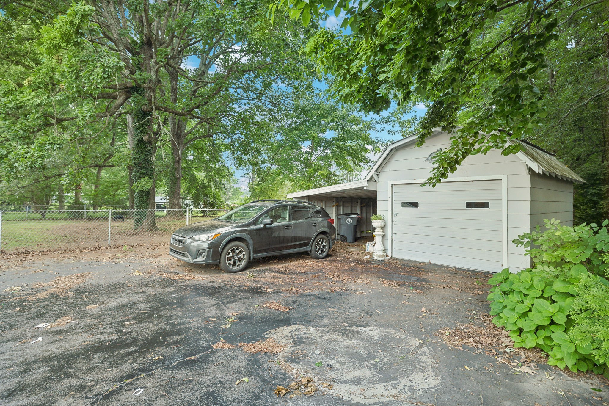 509 Crestwood Dr
