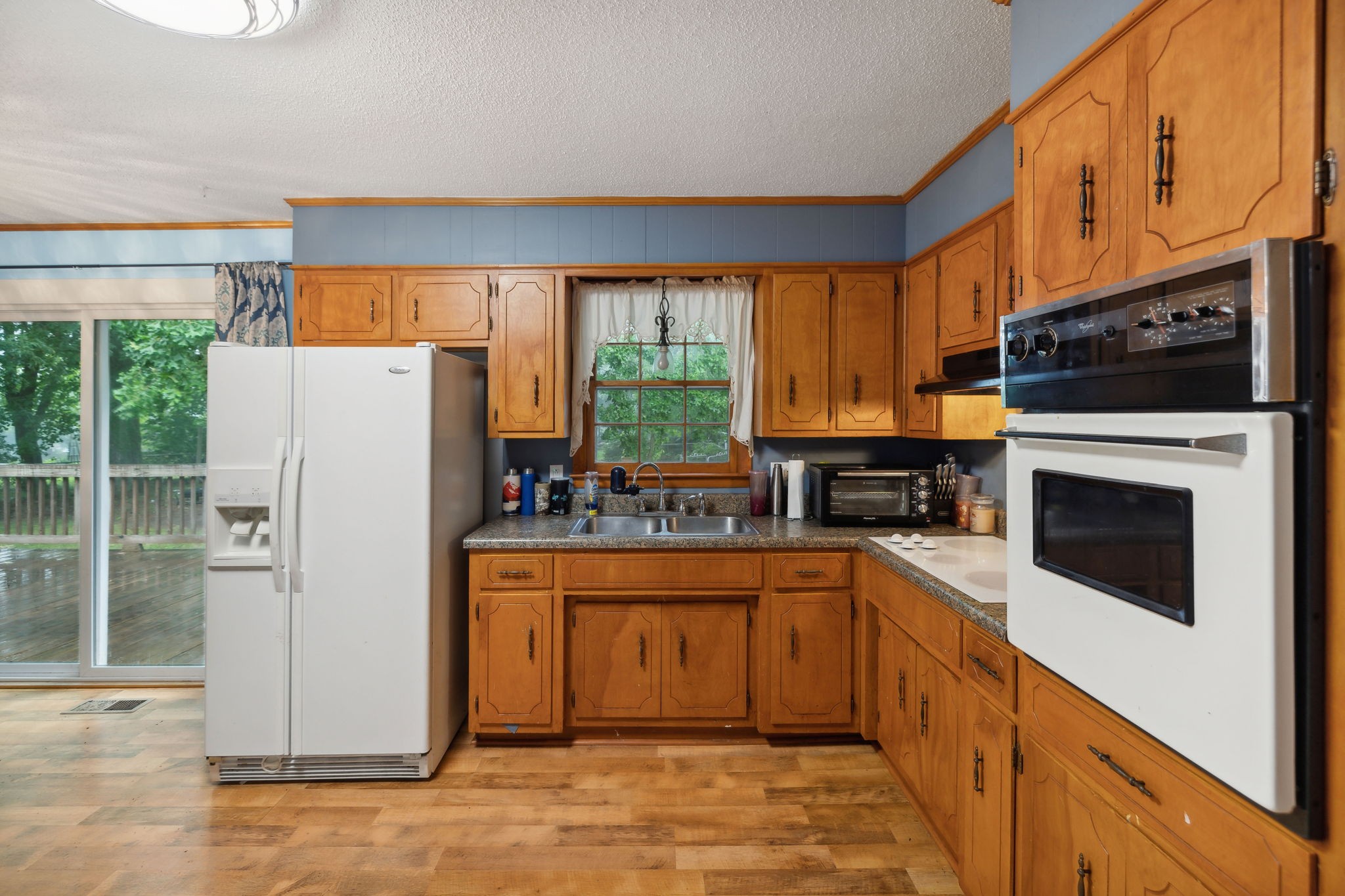 509 Crestwood Dr