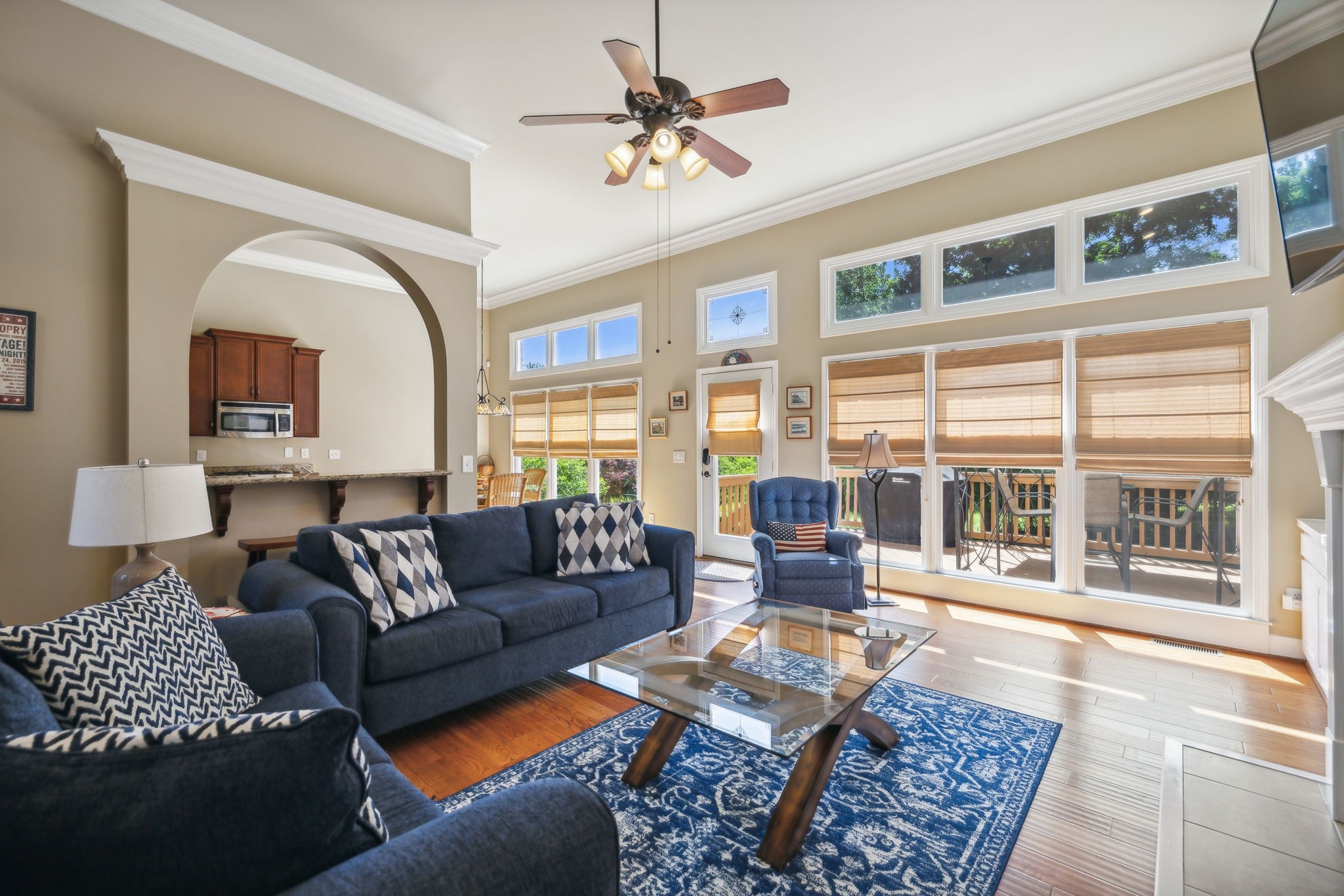 3821 Leona Pass