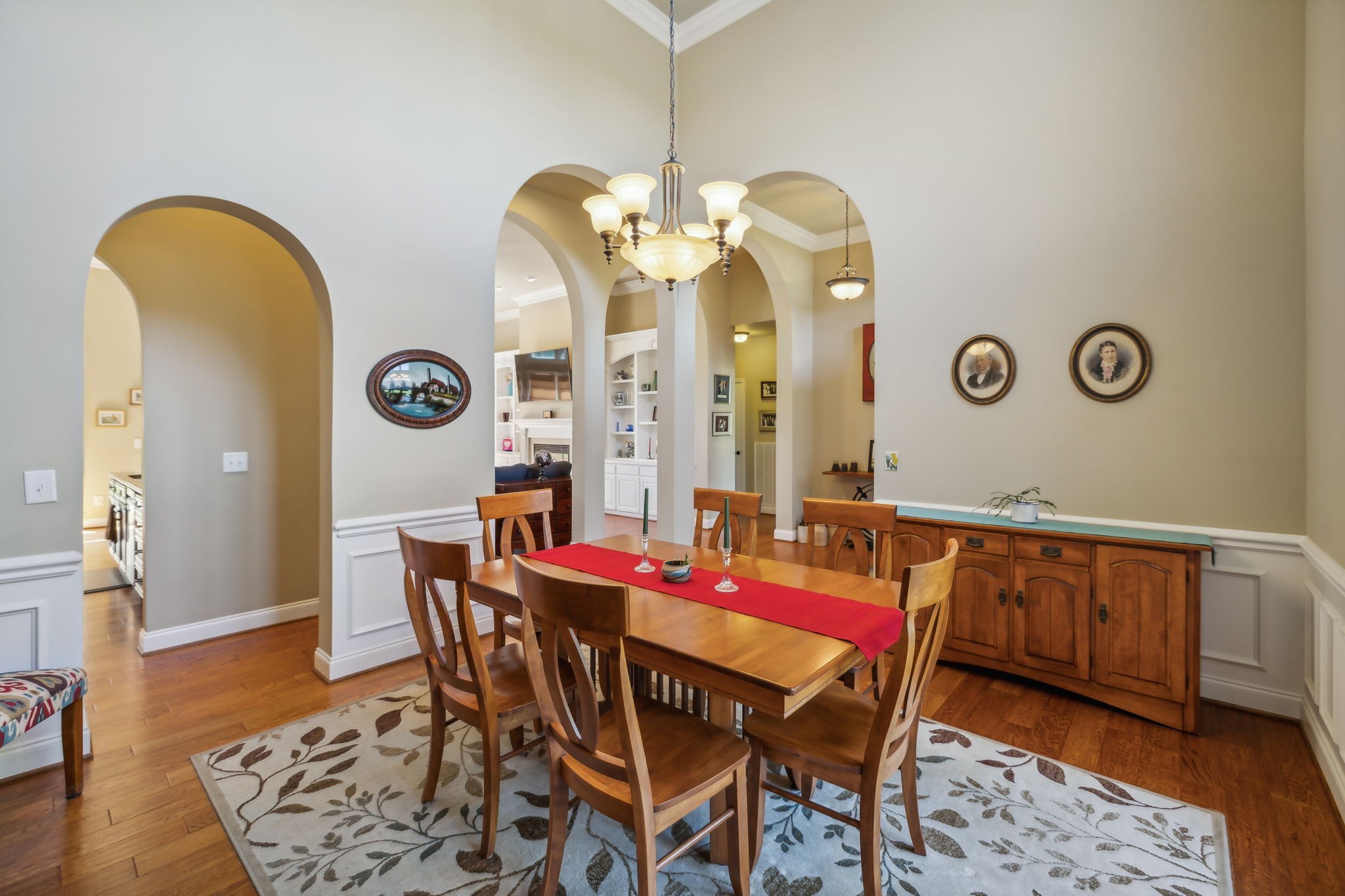 3821 Leona Pass