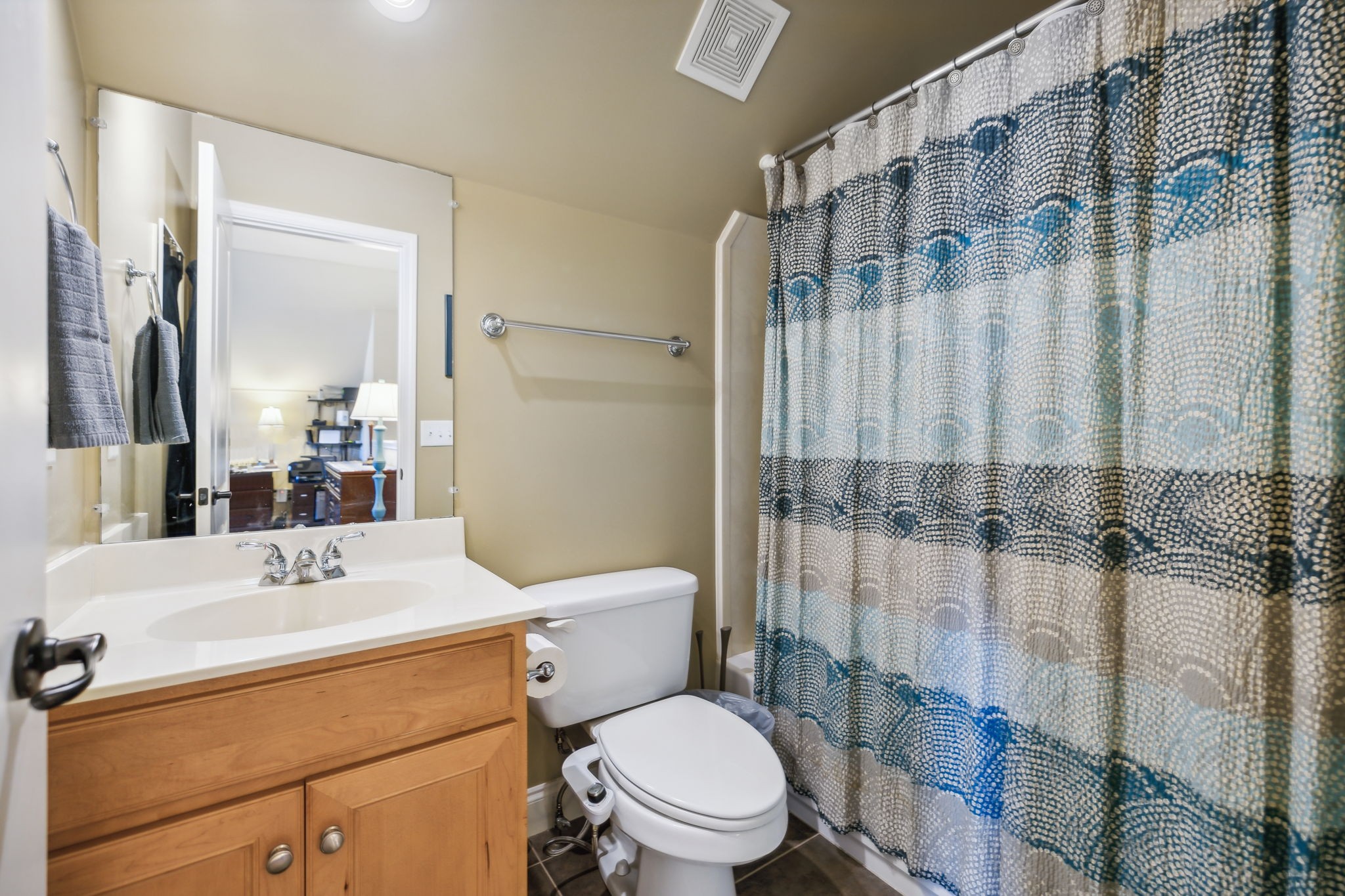 3821 Leona Pass