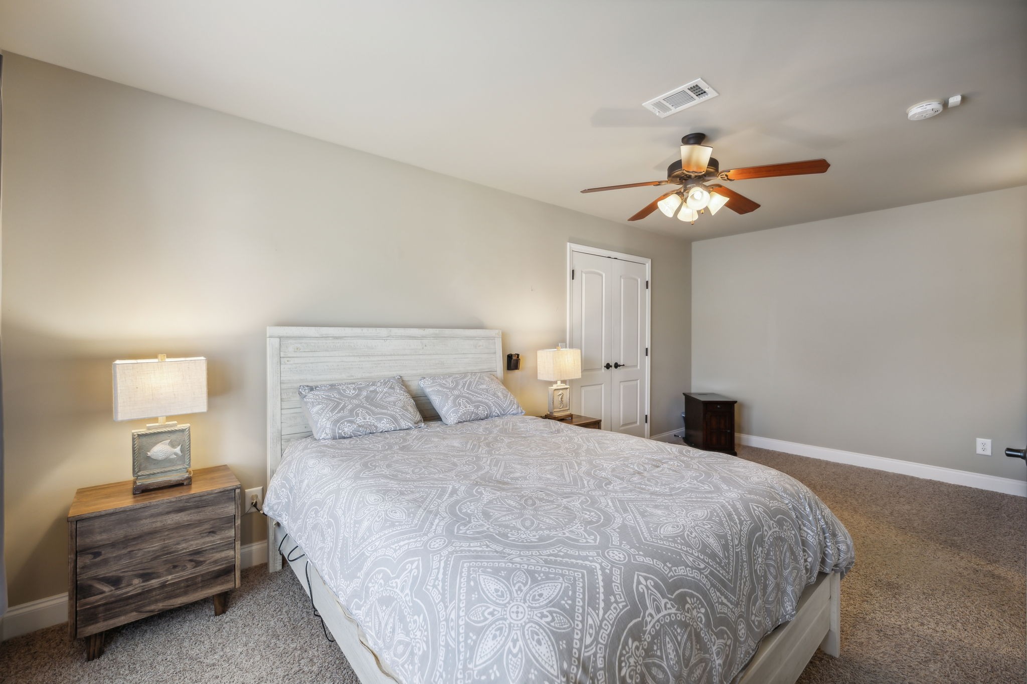 3821 Leona Pass