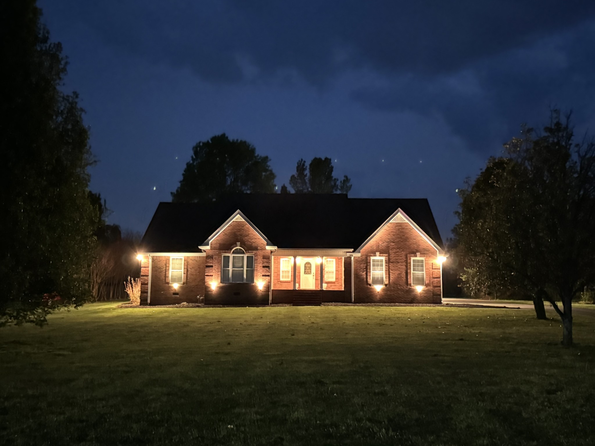 405 Thoroughbred Ln