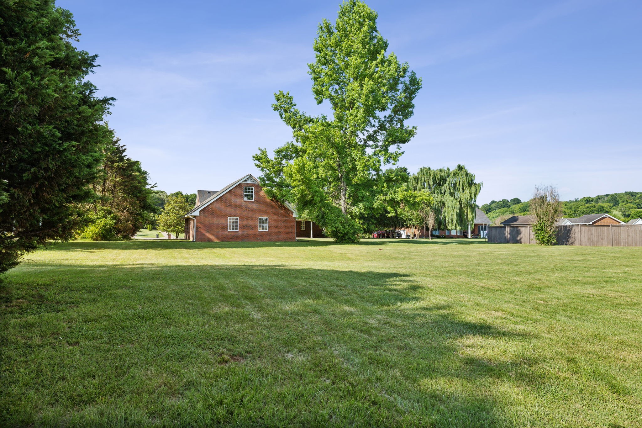 405 Thoroughbred Ln