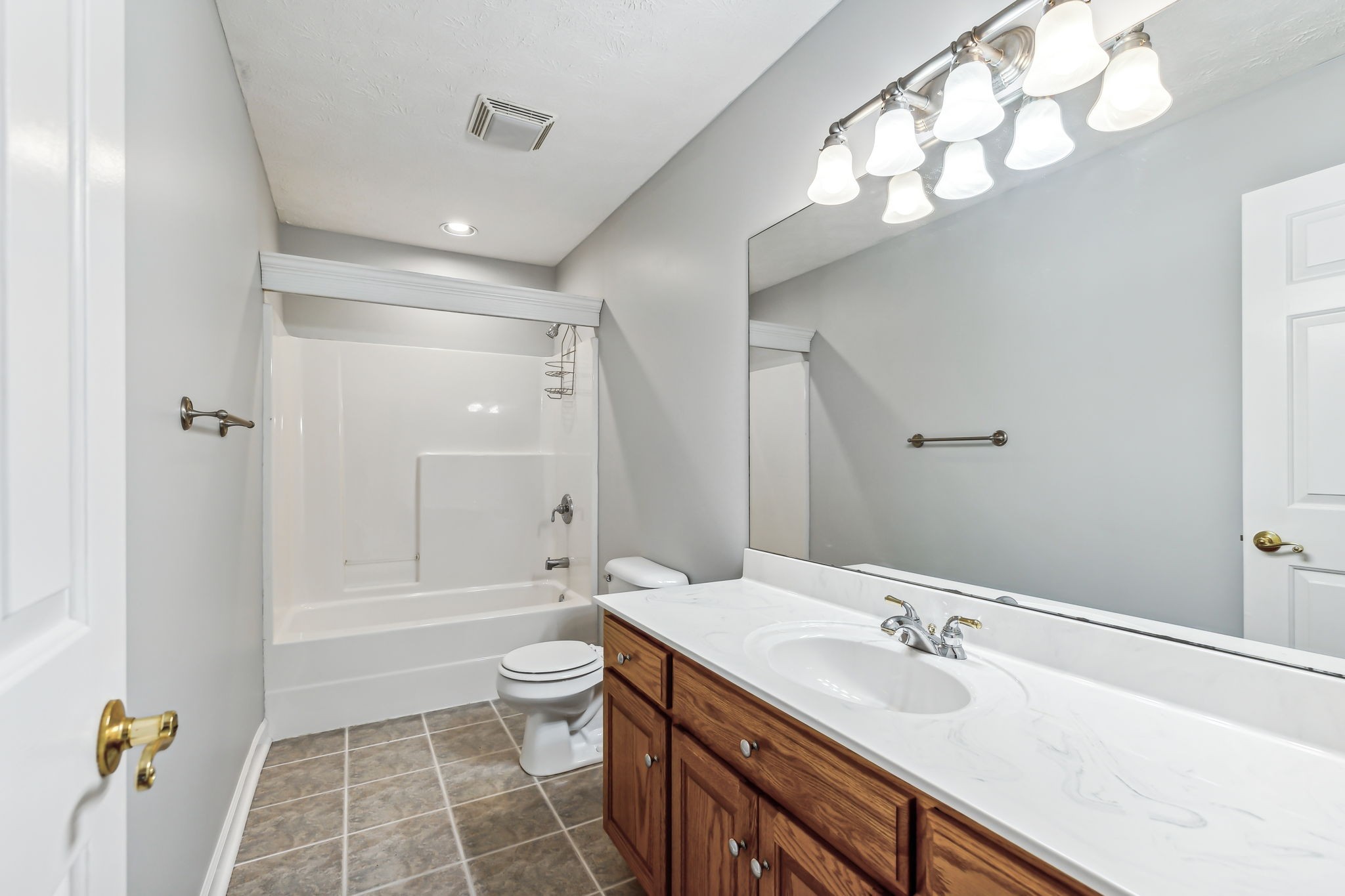 405 Thoroughbred Ln
