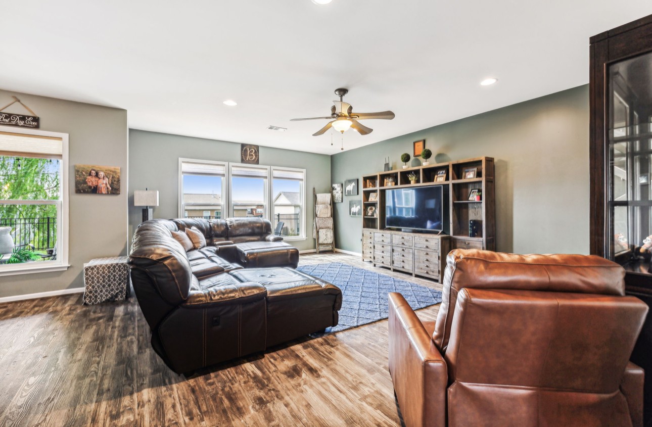 55 Drakes Dr