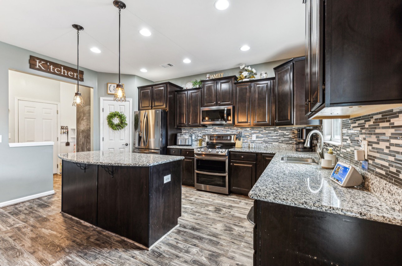 55 Drakes Dr