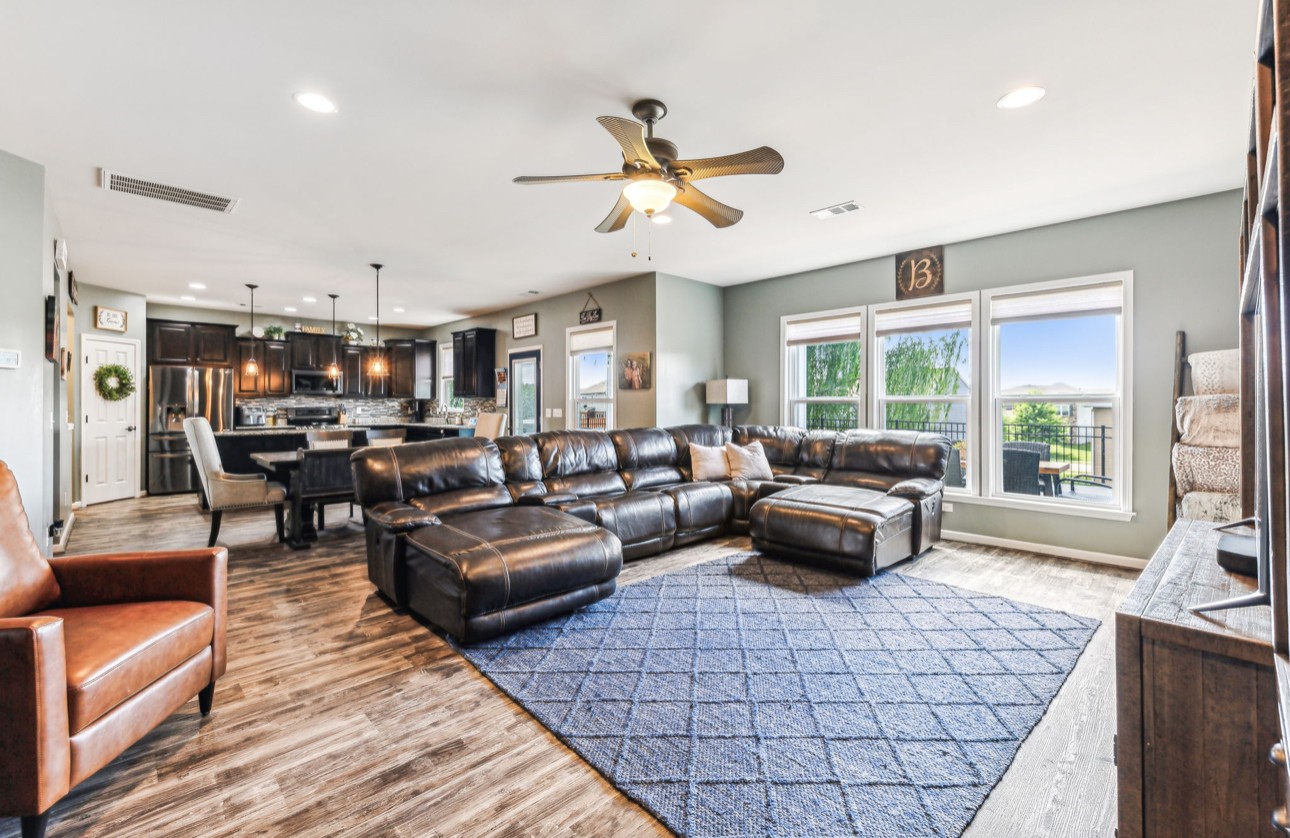 55 Drakes Dr