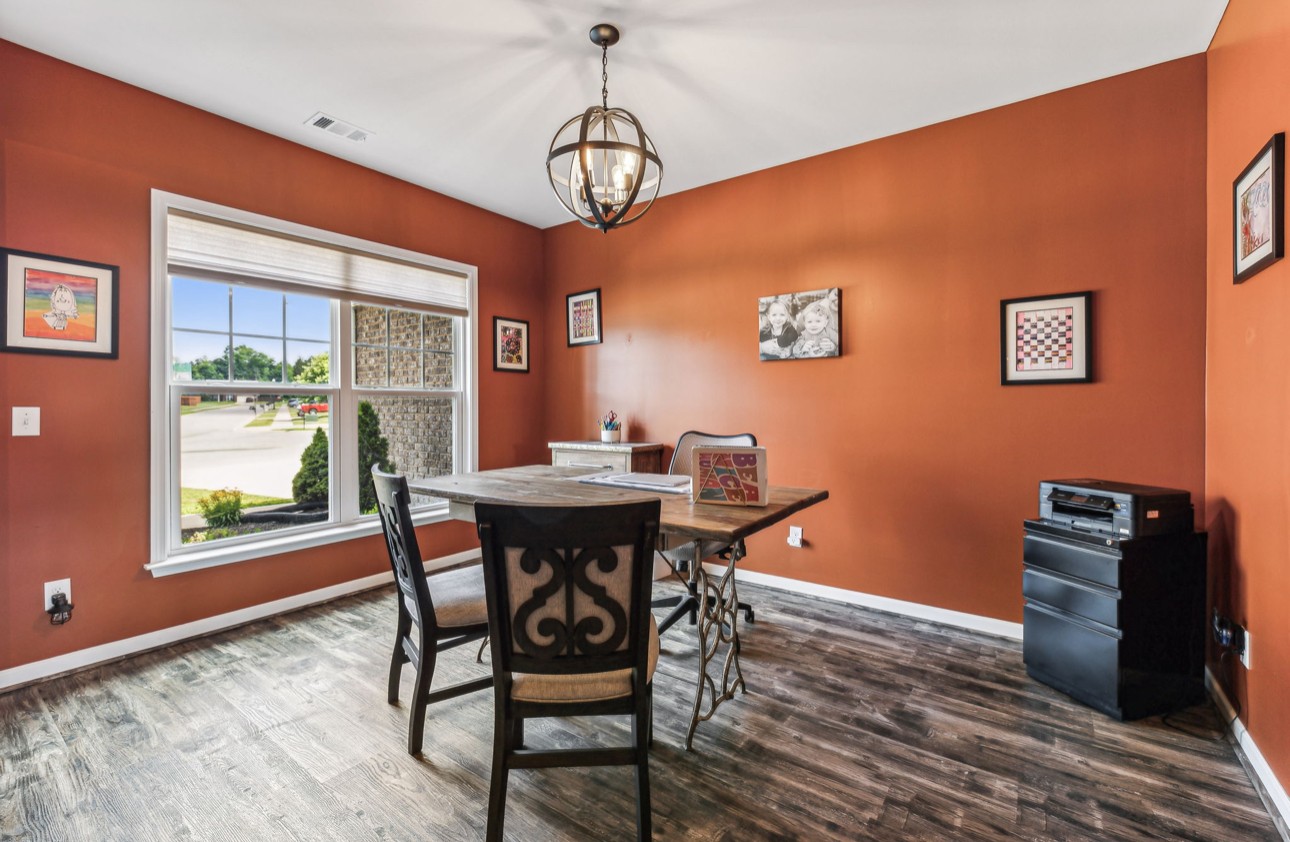 55 Drakes Dr