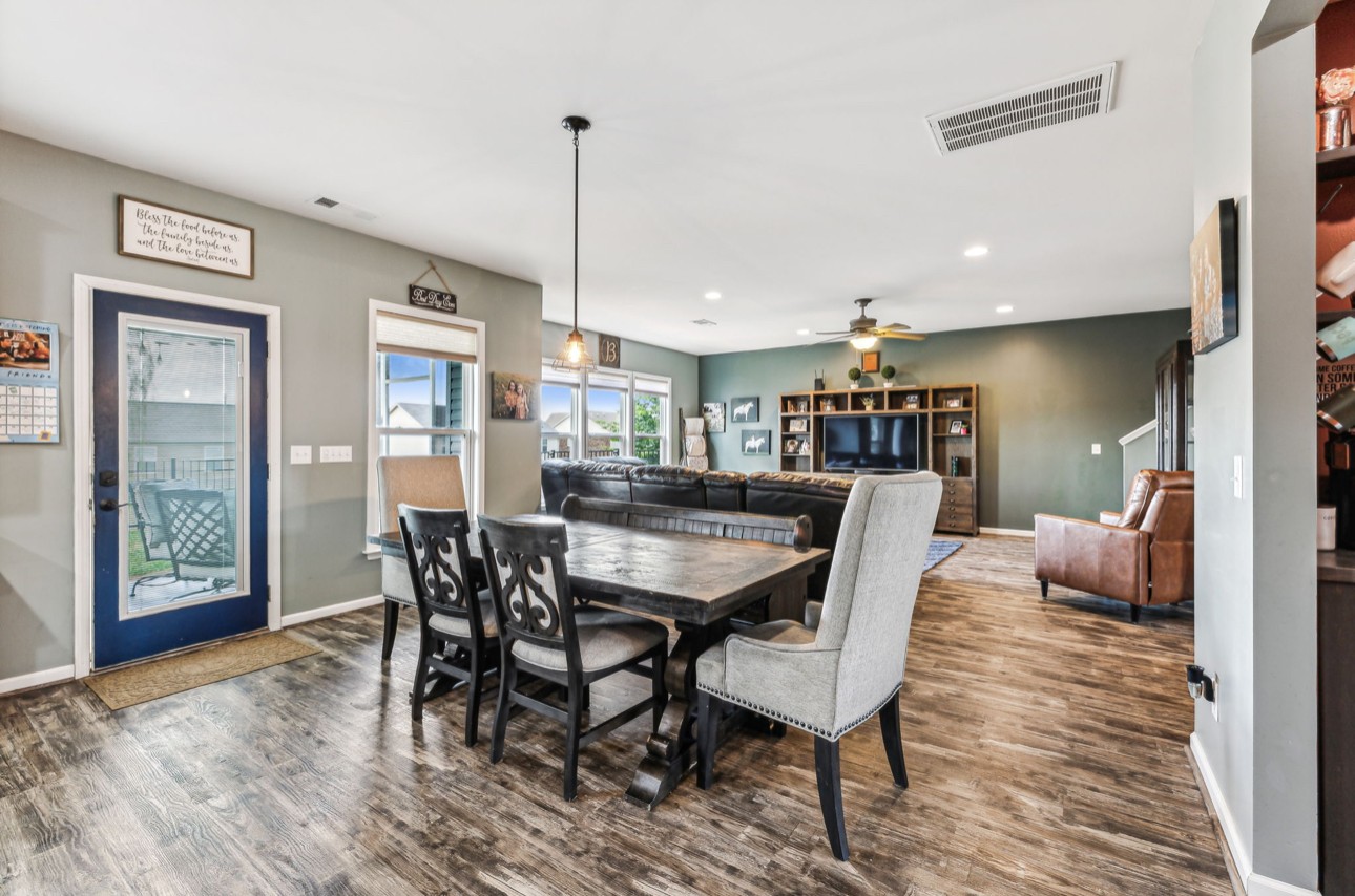 55 Drakes Dr