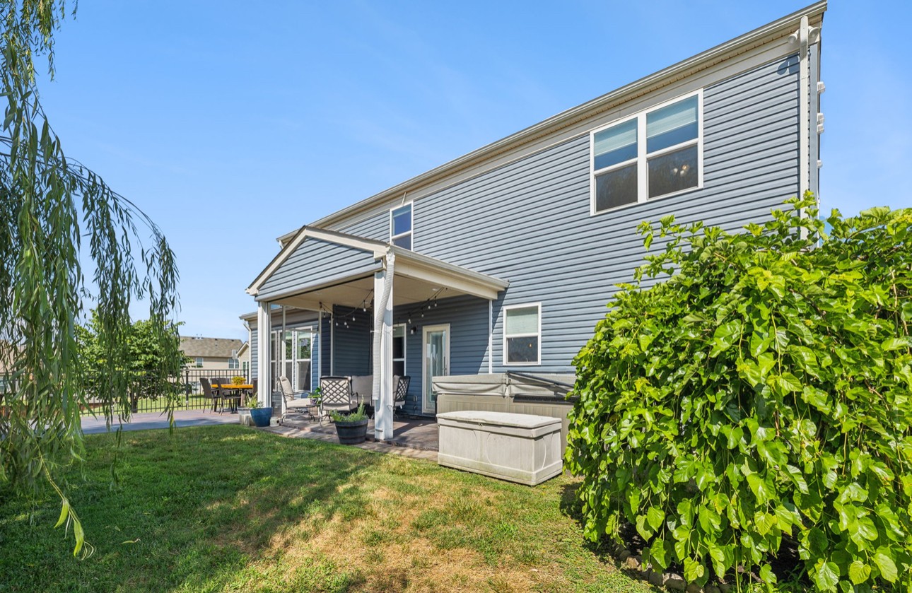 55 Drakes Dr