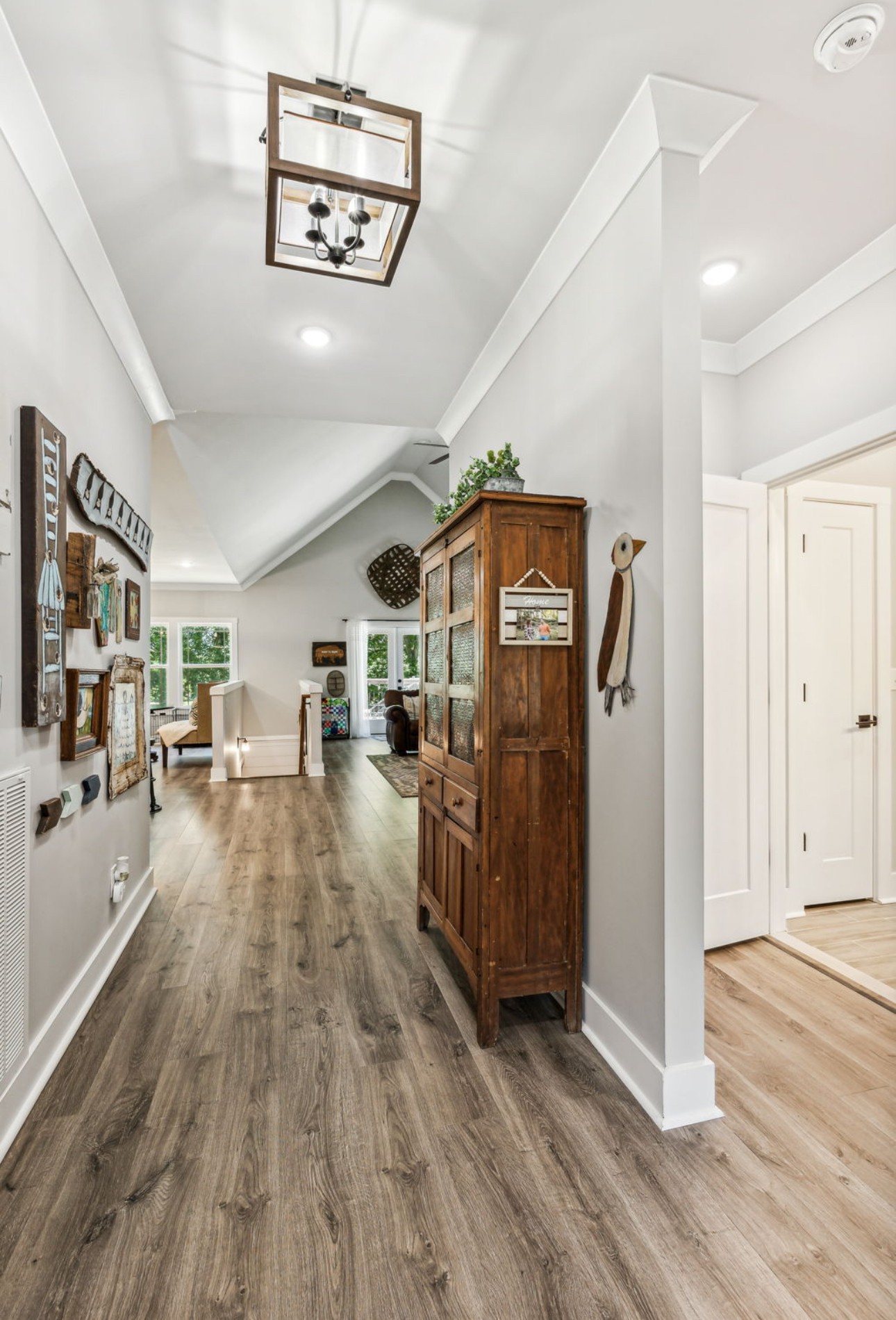 199 Lakeview Trl
