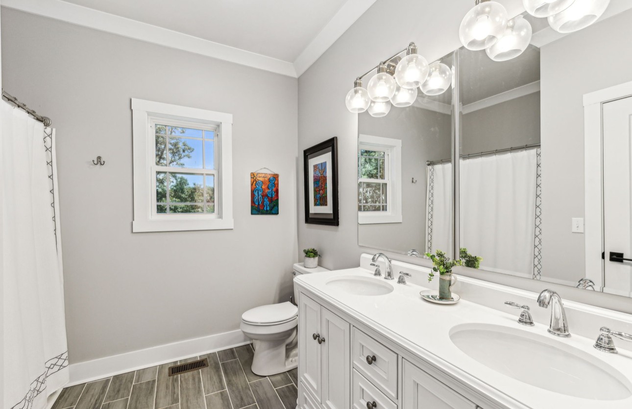 199 Lakeview Trl