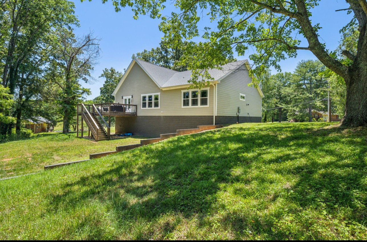 199 Lakeview Trl