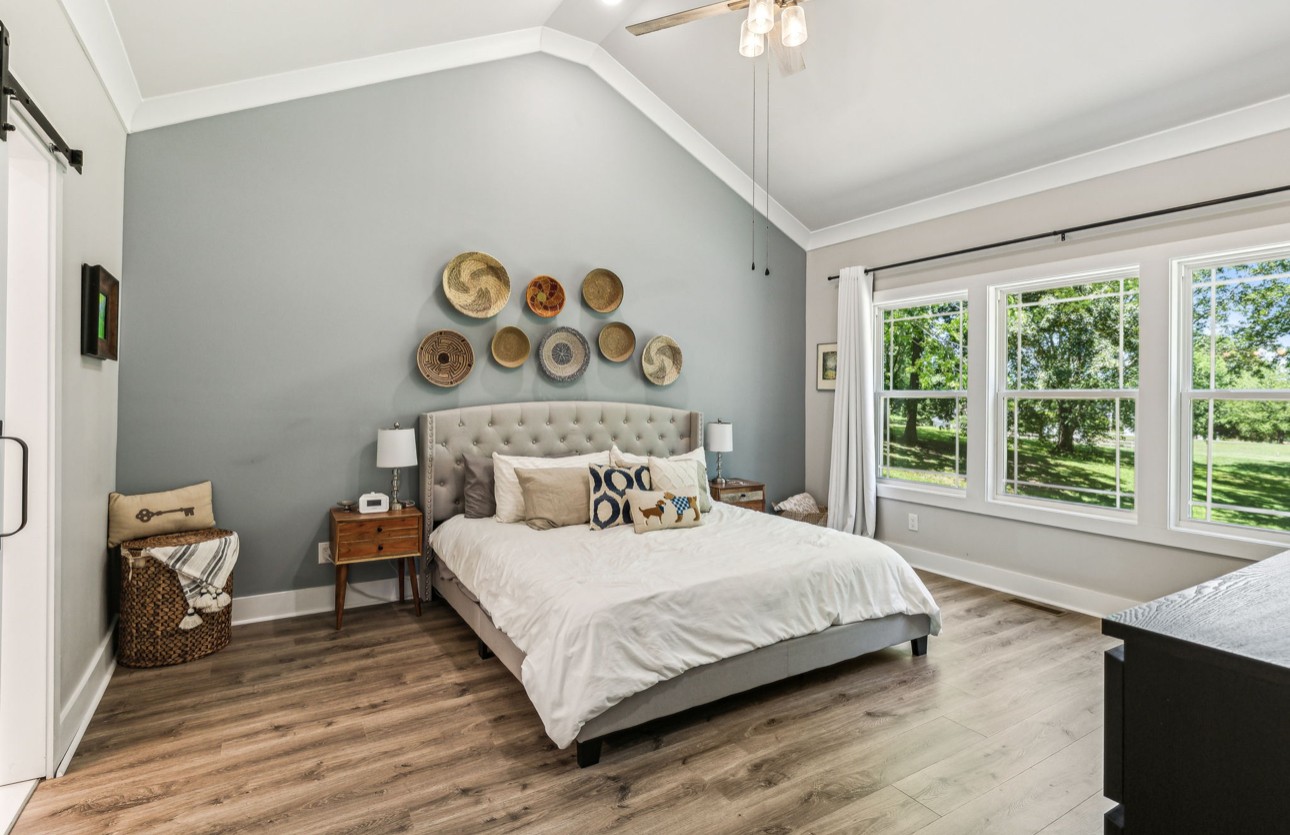199 Lakeview Trl