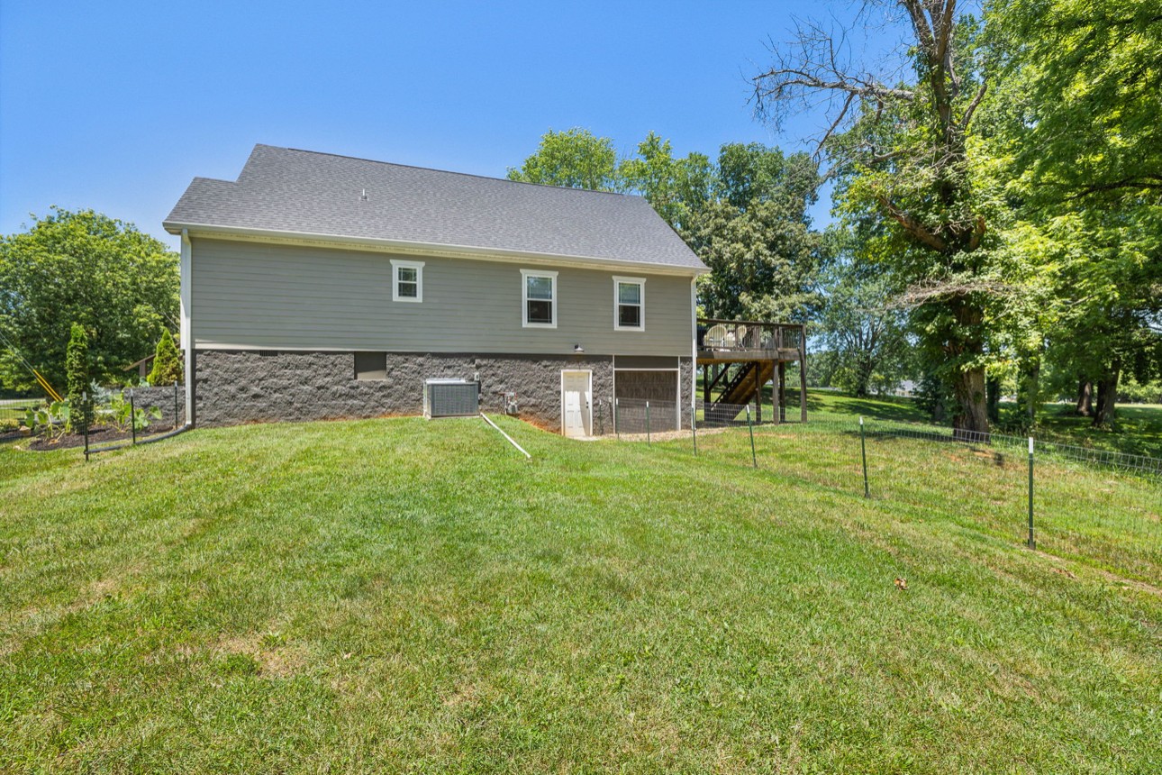 199 Lakeview Trl